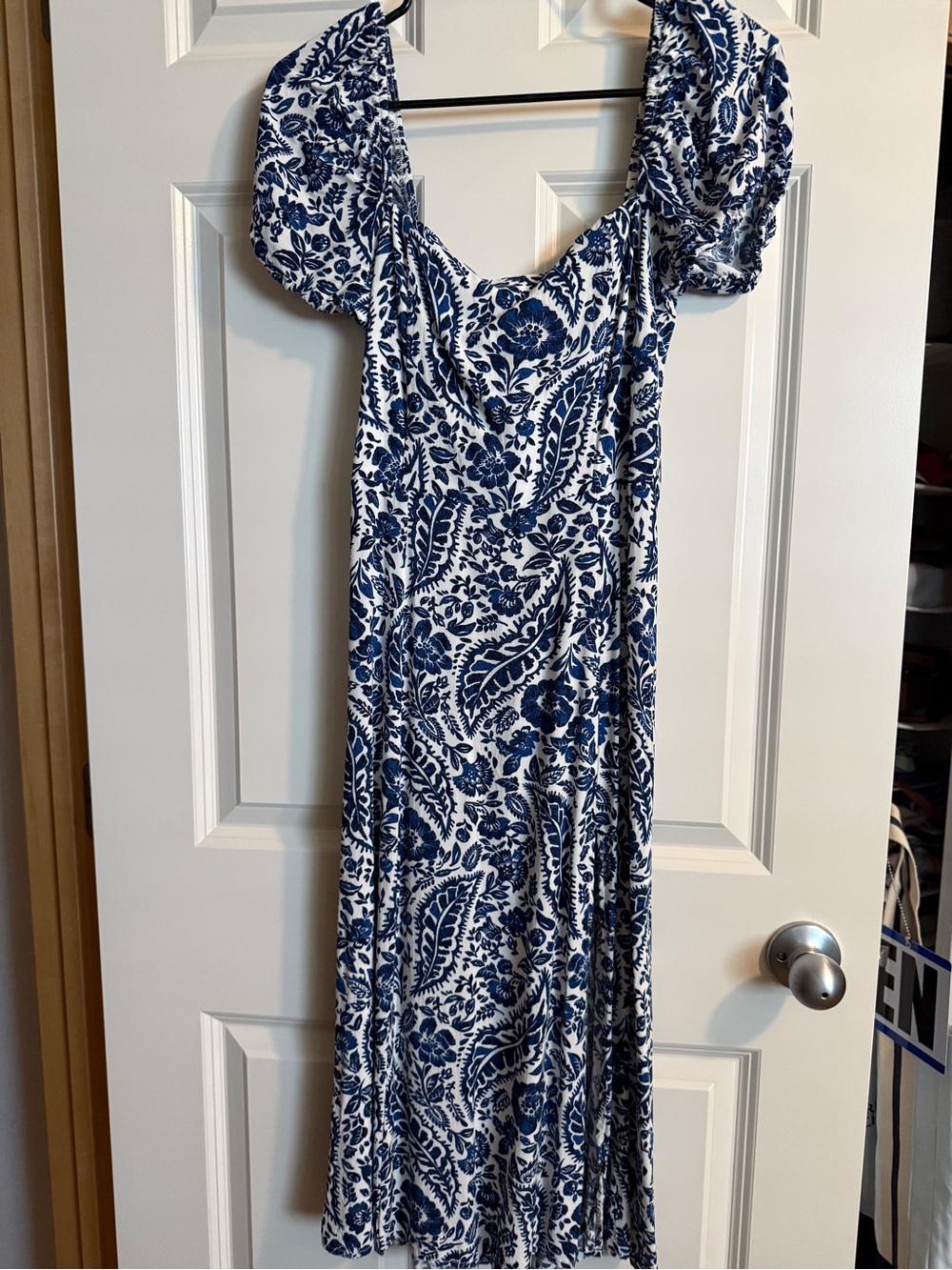 Francesca's Collections Blue and White Floral Midi Dress